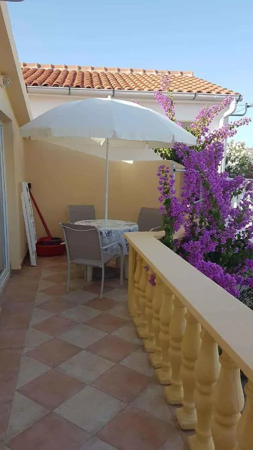 Apartment Vir 10 Croatia